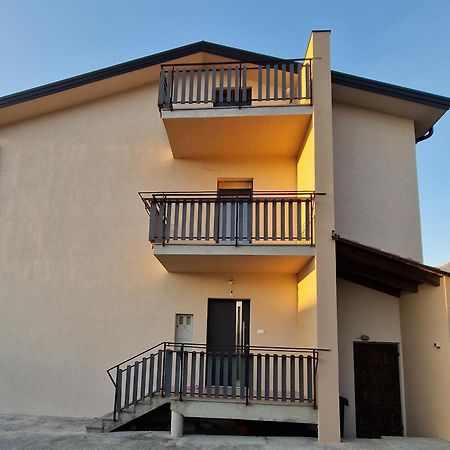 Apartma-Sobe Lejla Vipava Bagian luar foto