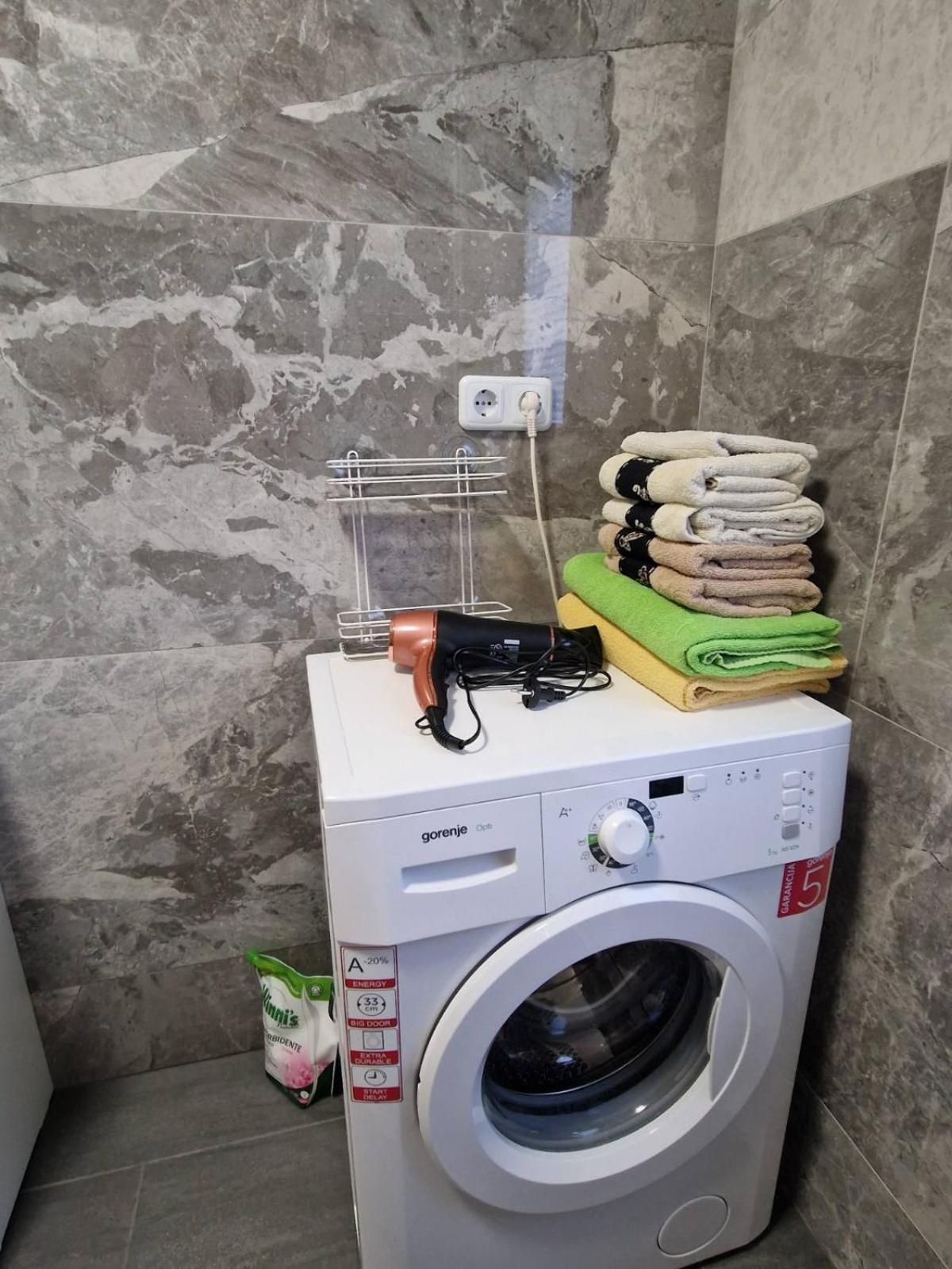 Apartma-Sobe Lejla Vipava Bagian luar foto