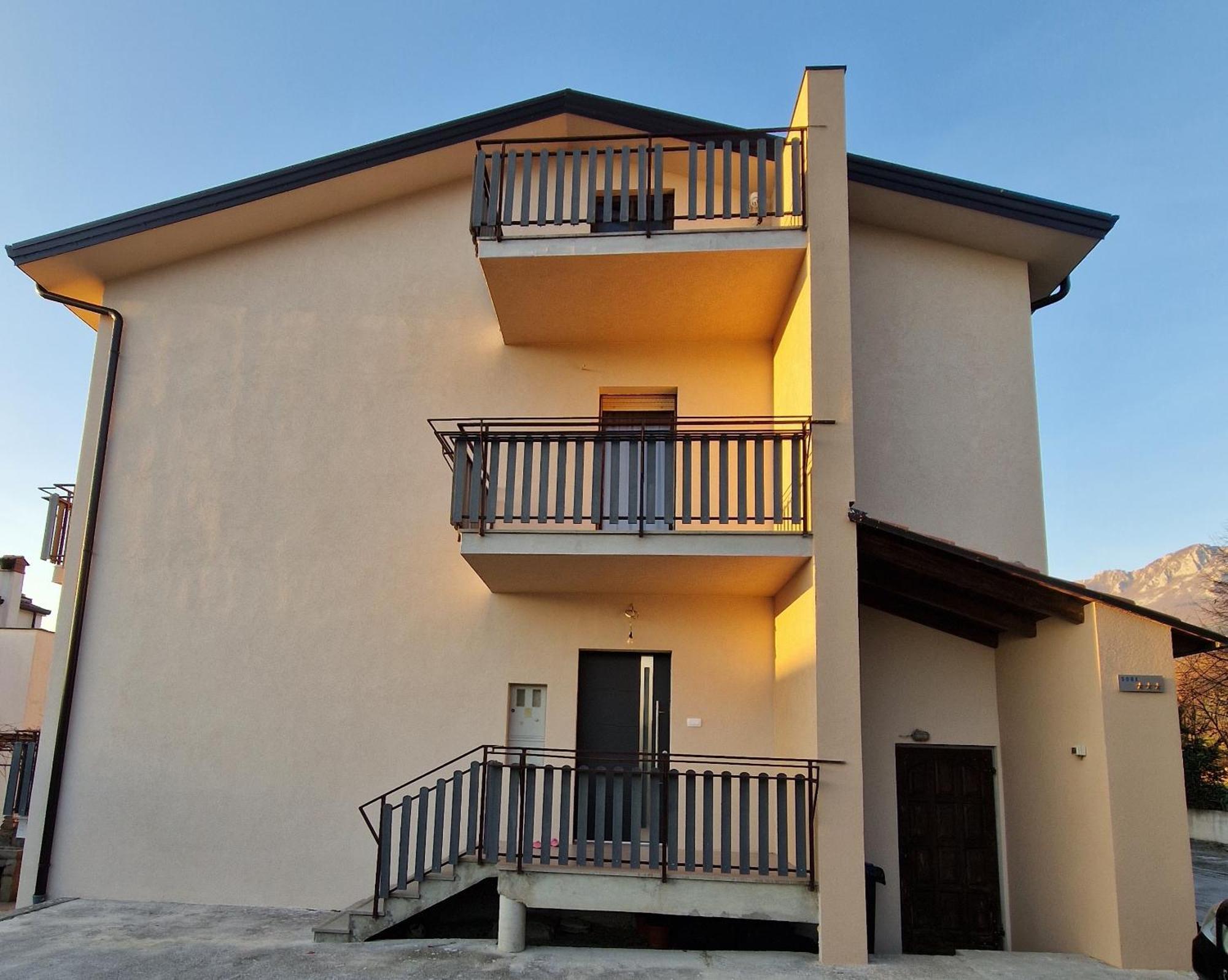 Apartma-Sobe Lejla Vipava Bagian luar foto