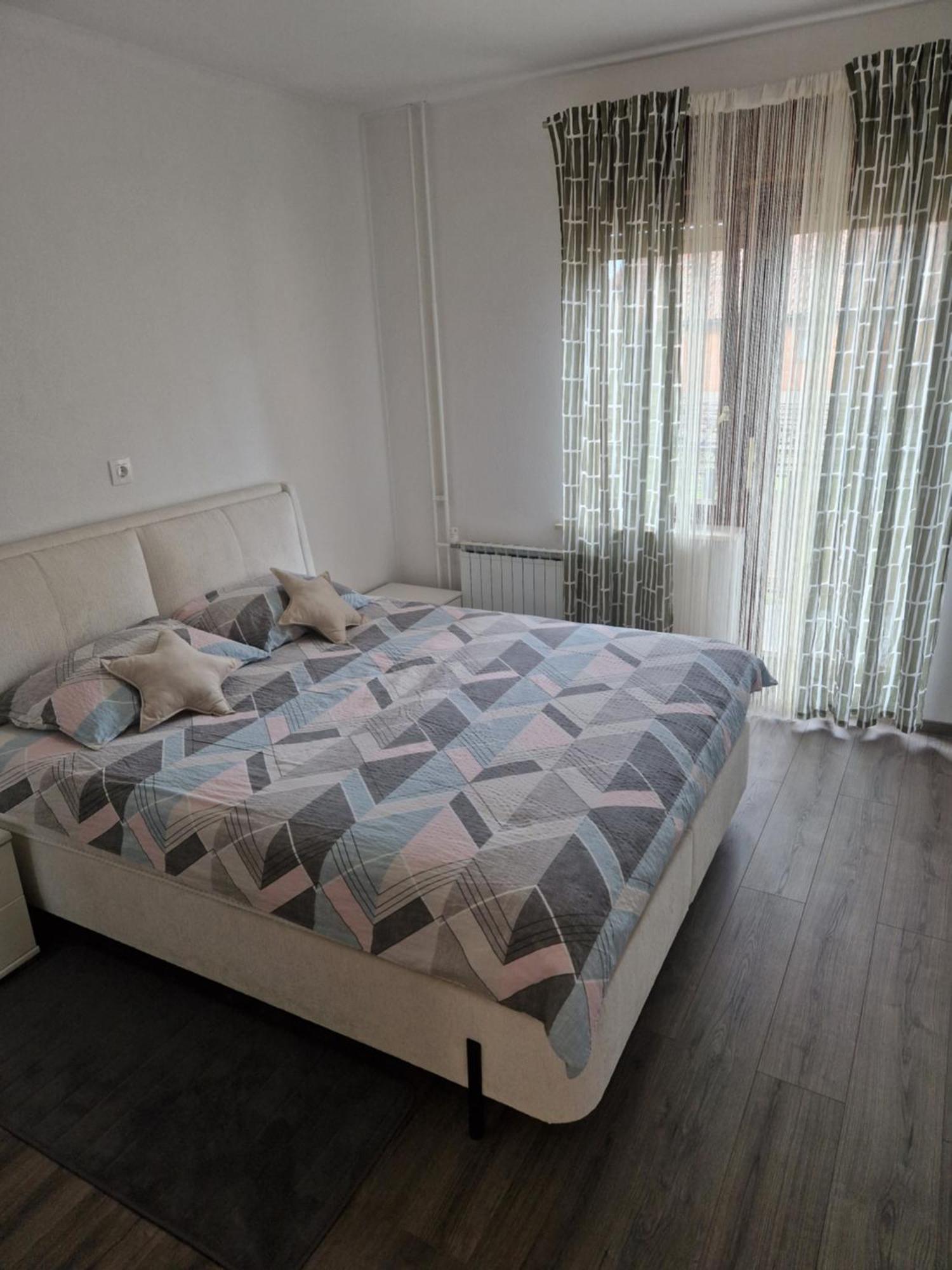 Apartma-Sobe Lejla Vipava Bagian luar foto